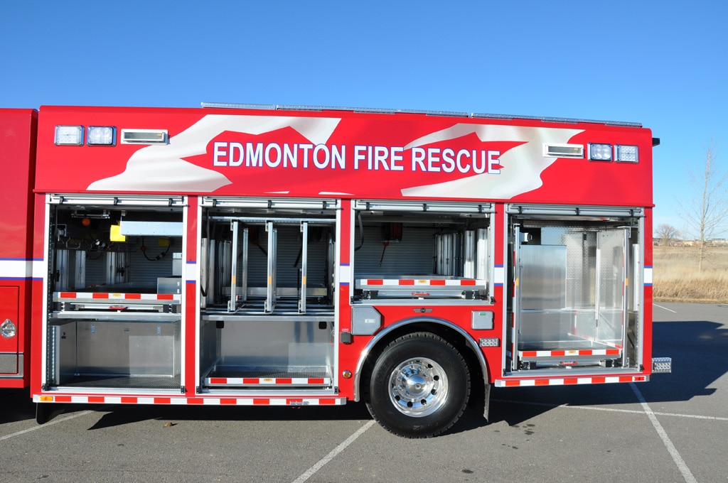 edmonton-ab-fire-department-heavy-rescue-svi-trucks