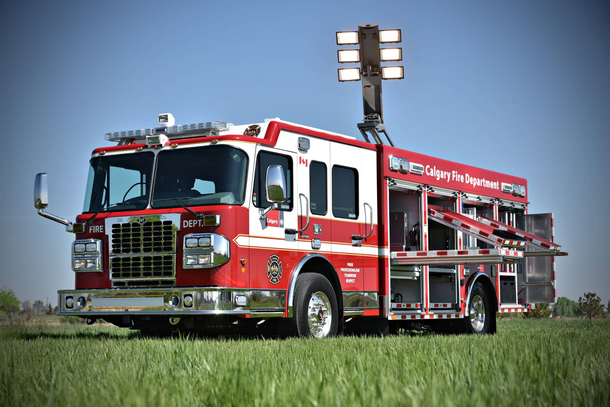Calgary Fire Department Heavy Rescue 10271031 SVI Trucks