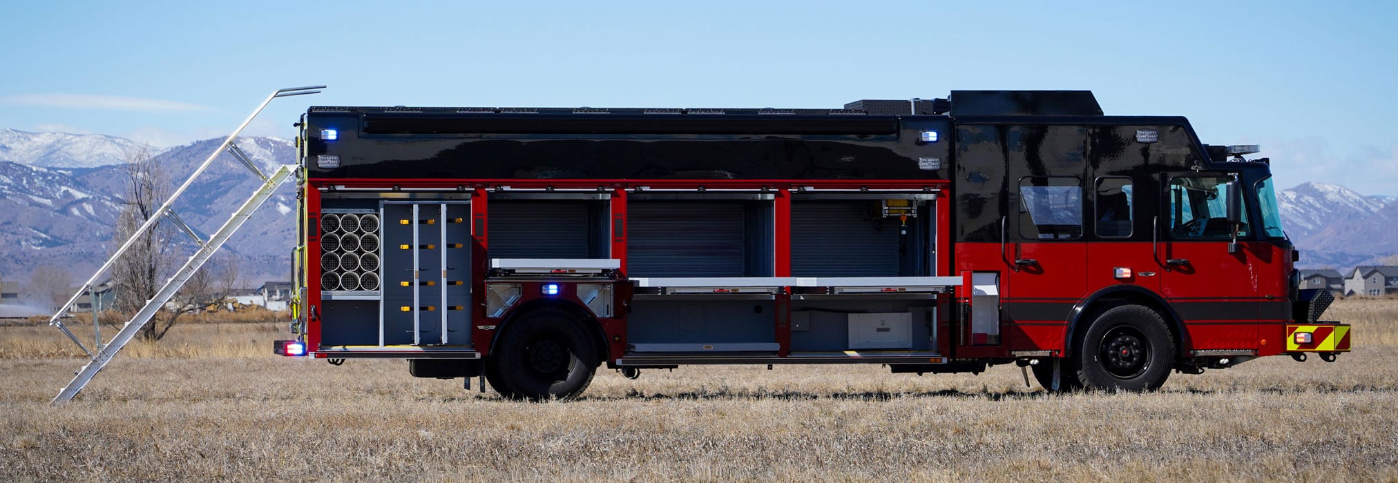 curbside view of Barrie Ontario's new hazmat apparatus