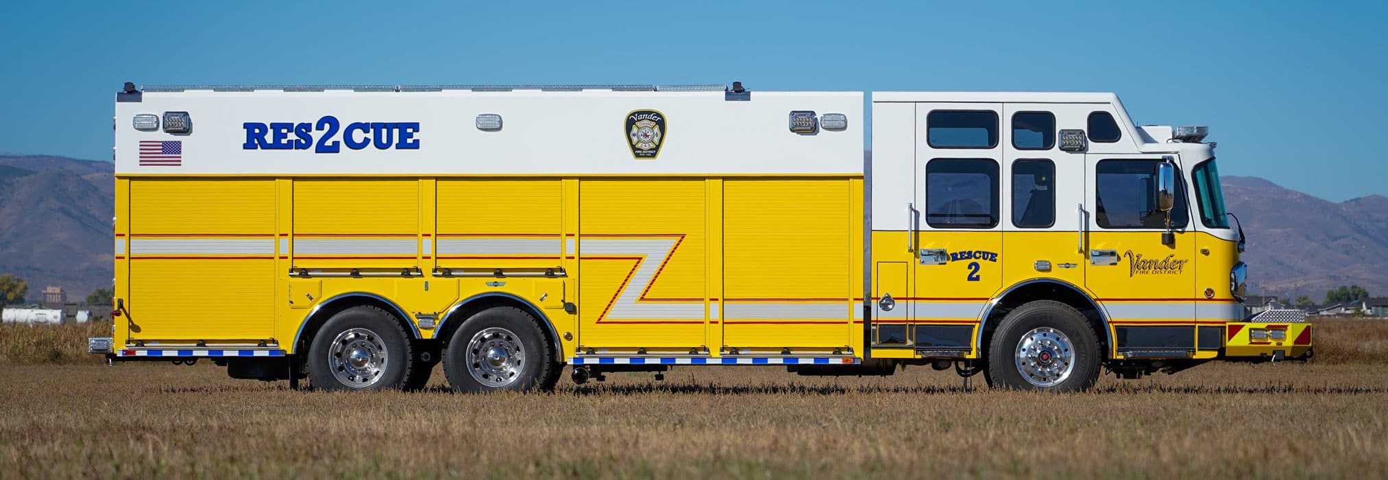 curbside view of Vander's custom engineered heavy rescue fire truck