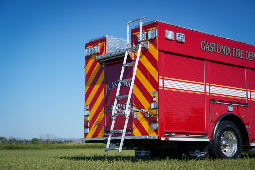 Gastonia-NC-Hazmat-1231-Curbside-Rear-Folding-Ladder-2