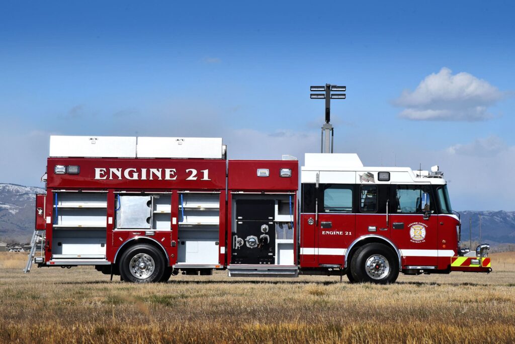 Laramie1116-Curbside-Open