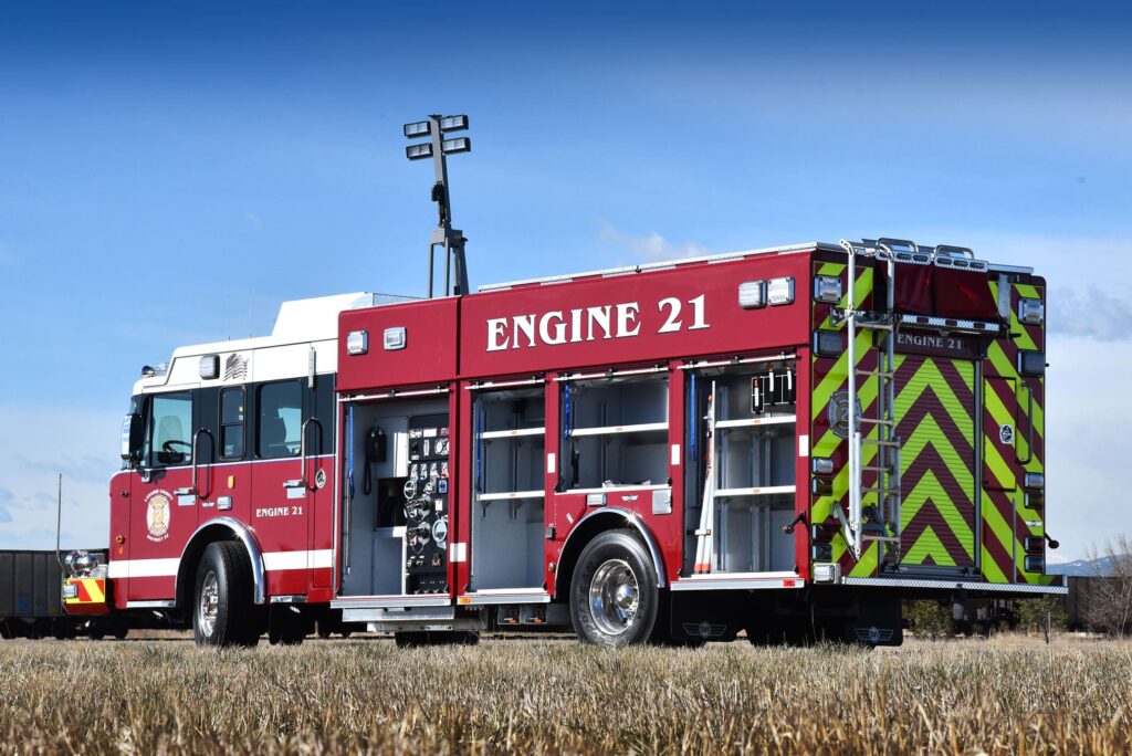Laramie1116-Streetside-Rear-Open