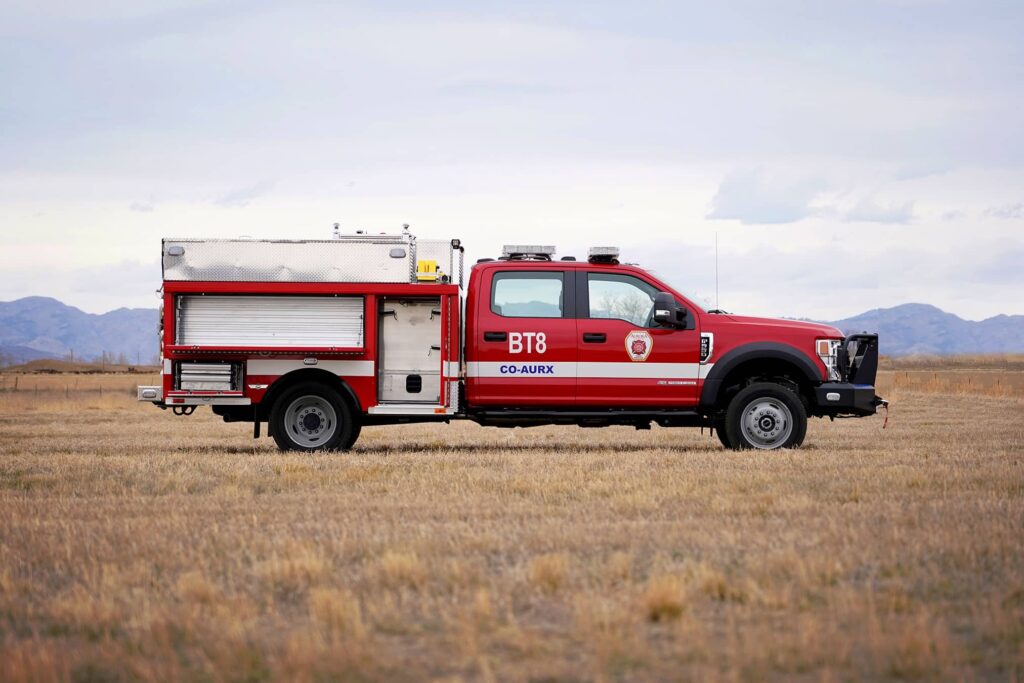 aurora-T6curbside-open