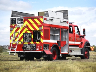 eaton-curbside-rear-open-close eaton-curbside-rear-open-close