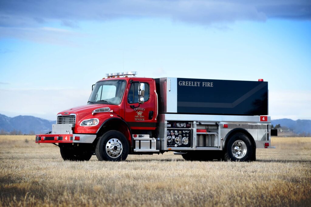 greeley-streetside-front-open