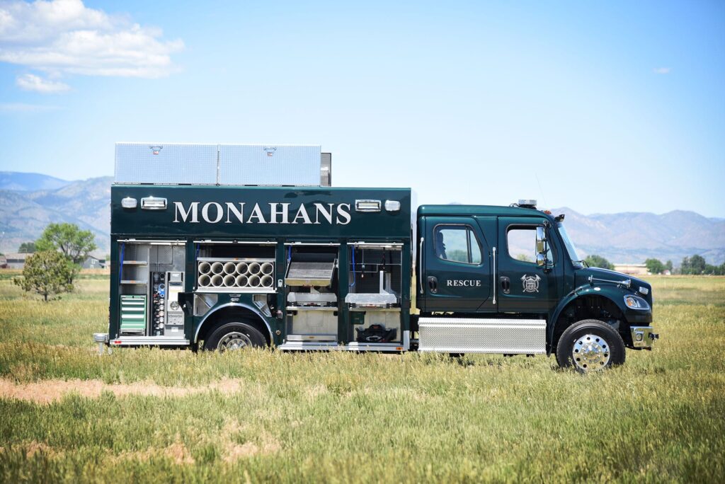 monahans-curbside-open2