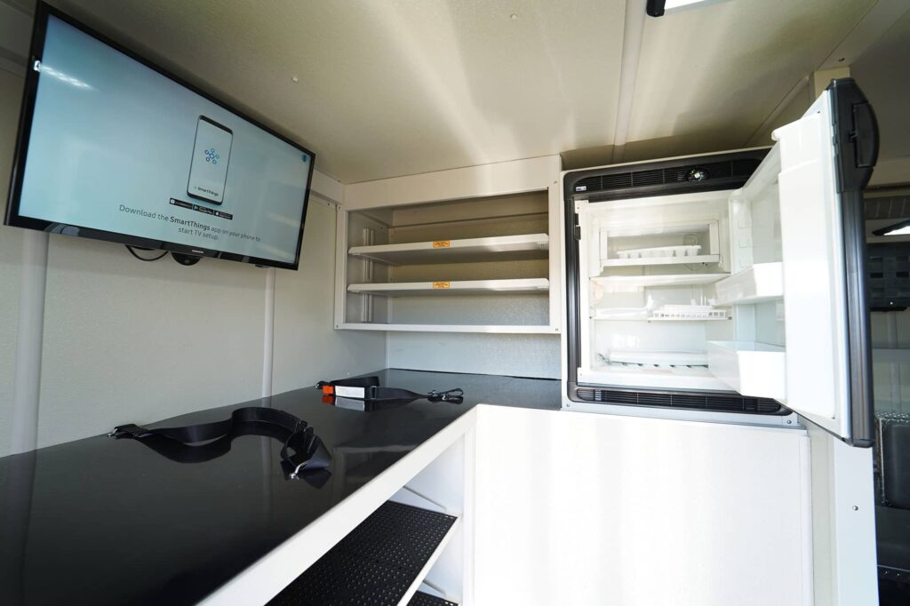 winnpeg-int-rearRoom3-3