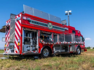 Saanich-Fire-(BC)-Heavy-Rescue-#1287-Curbside-Rear-Open