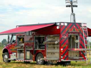 tarrant1332-streetside-rear-awning-open