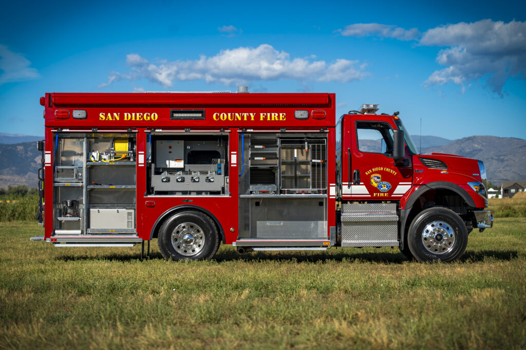 San Diego Fire Protection District (CA) Air/Light Rescue #1326-27
